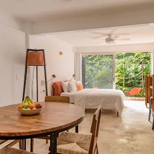 Casa De Piedra Apartahotel Tulum